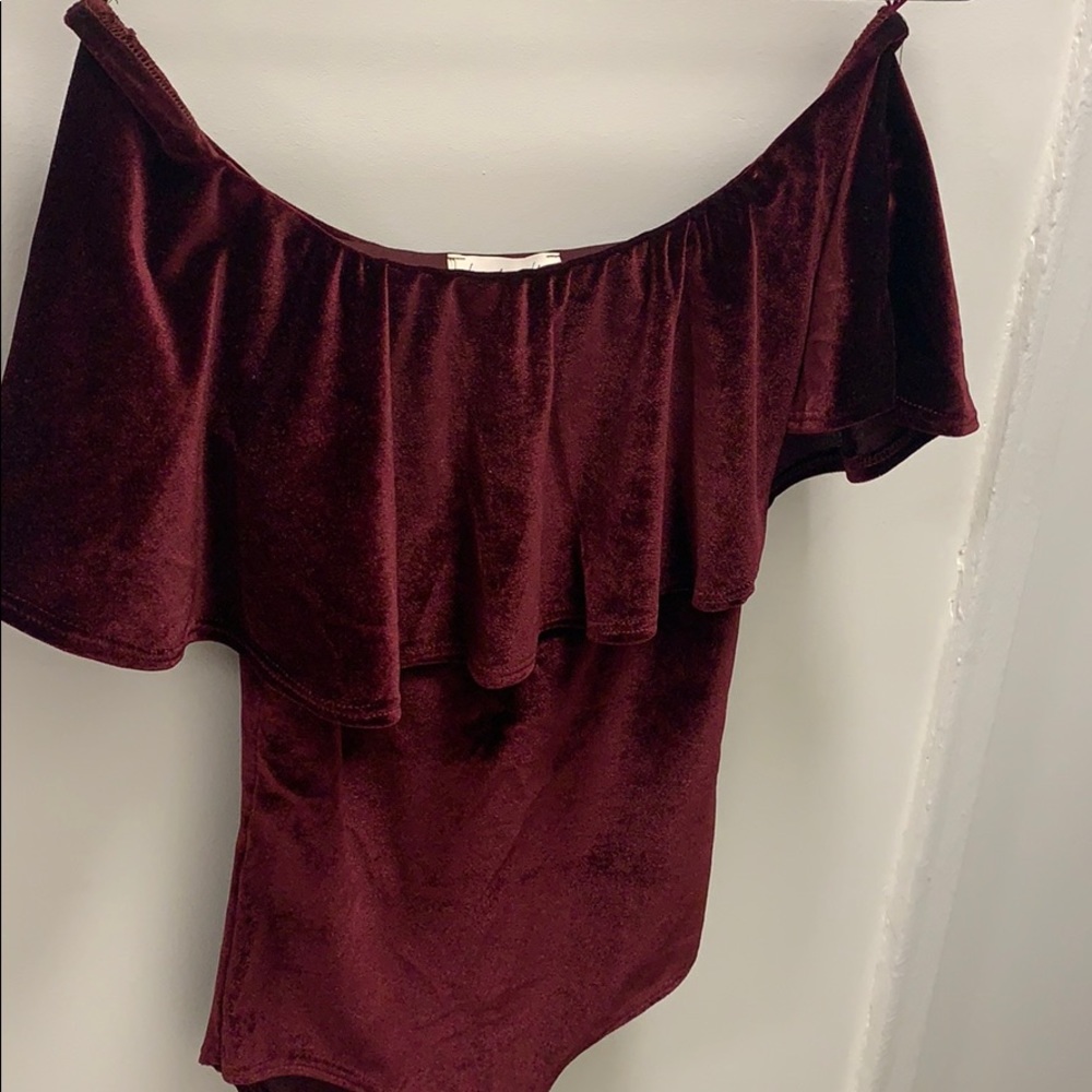 Brand new, velvet off-the-shoulder bodysuit